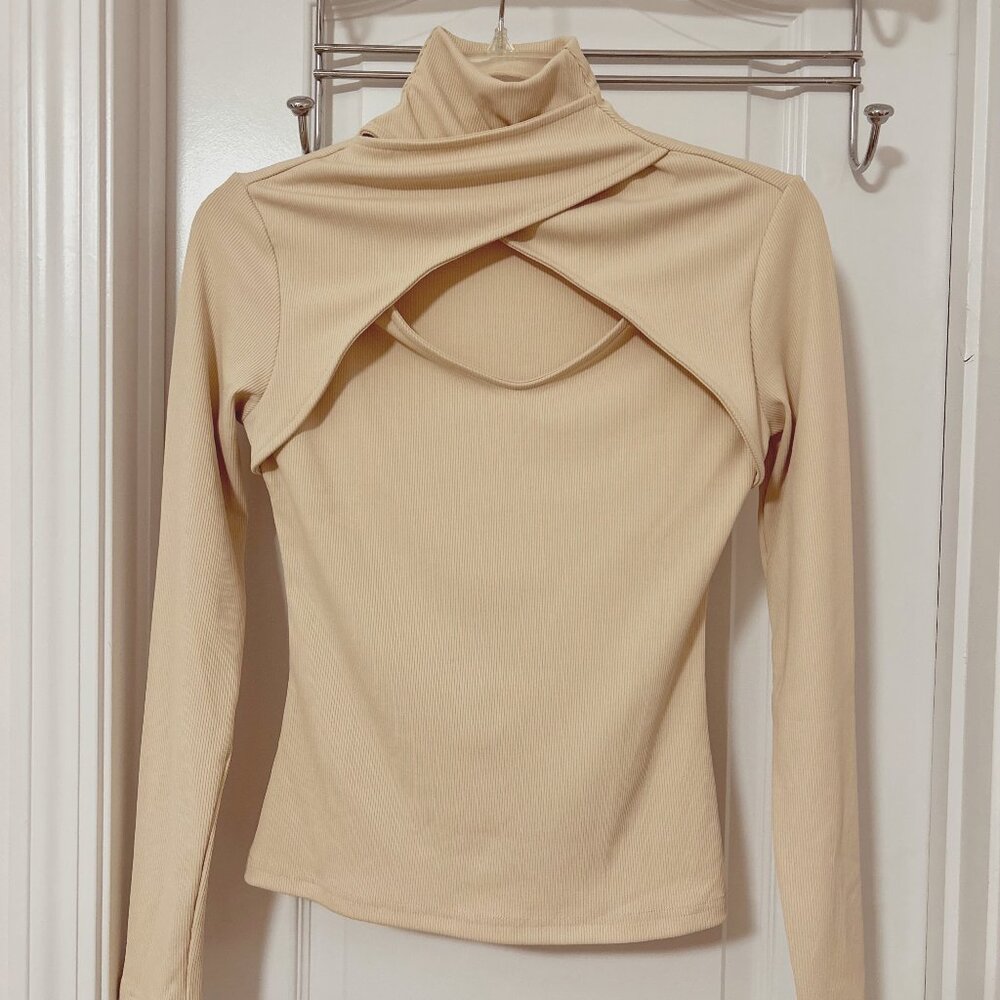 Long Sleeve Sexy Cut Out Turtleneck, Womens size small